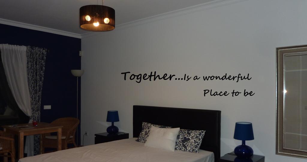 Quinta Helena Bed & Breakfast Almoster Room photo