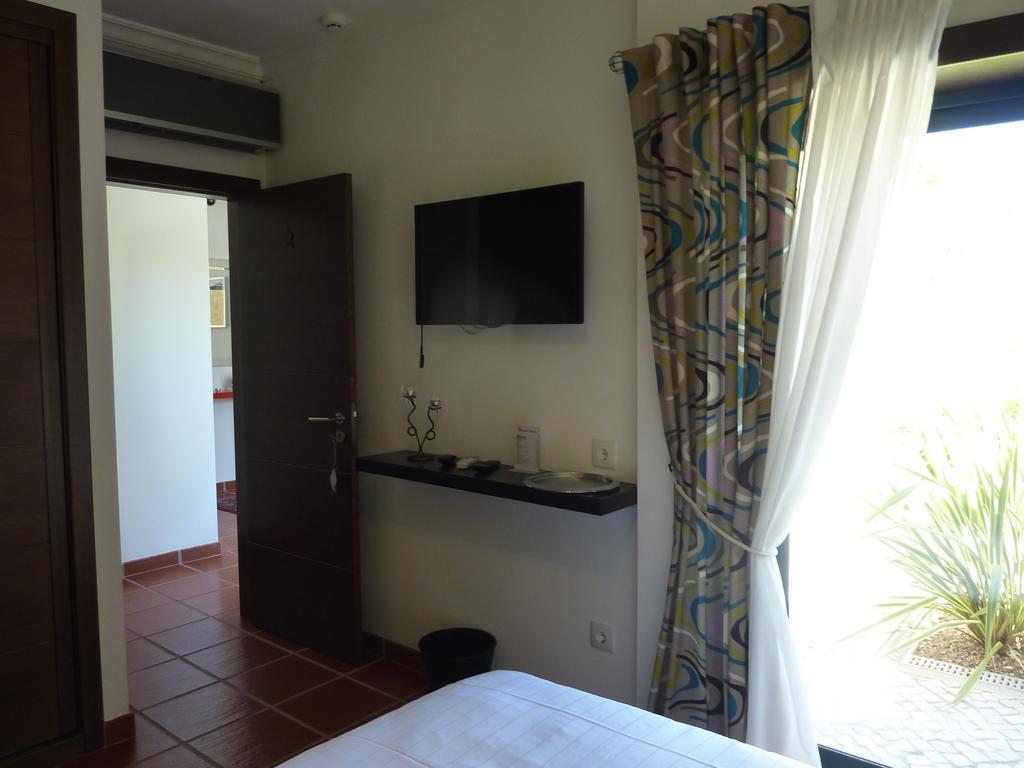 Quinta Helena Bed & Breakfast Almoster Exterior photo